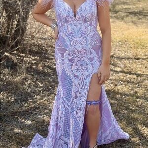 Lavender sequence Prom Dress with Feather Details size 8